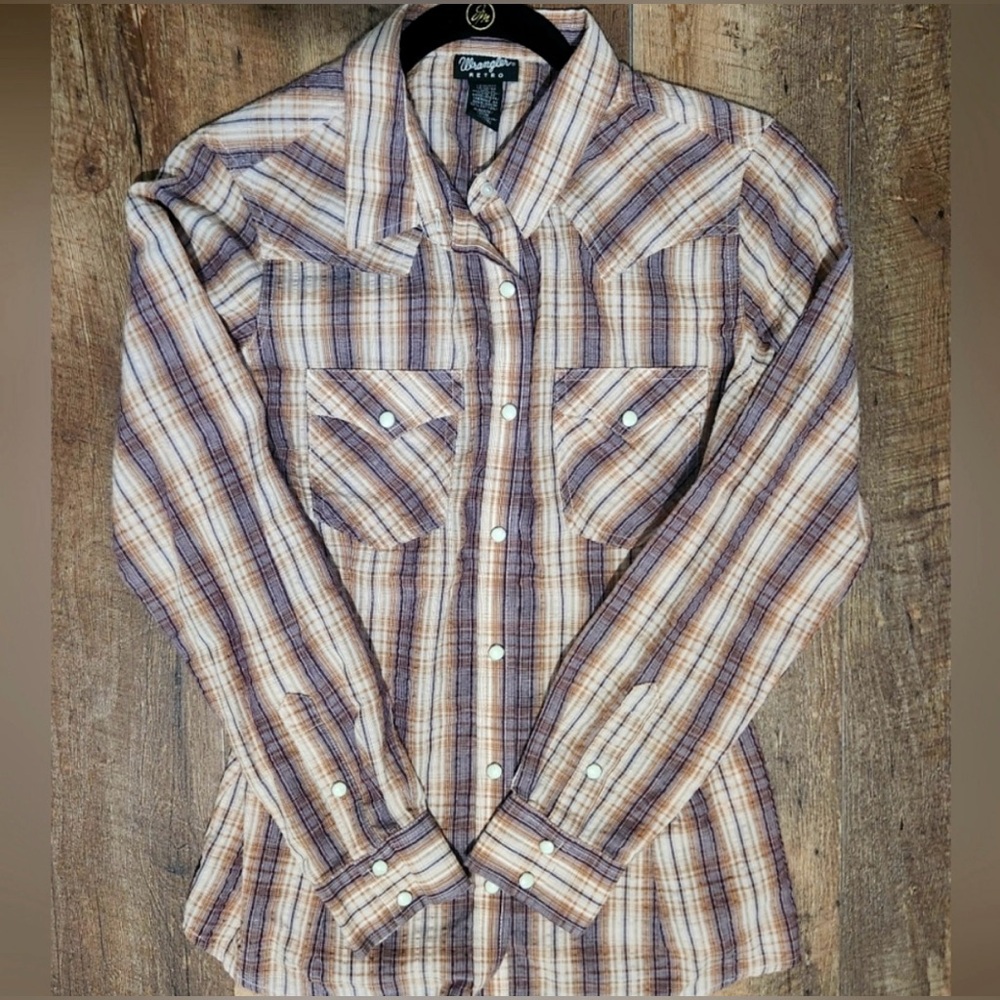 Wrangler women’s retro plaid shirt